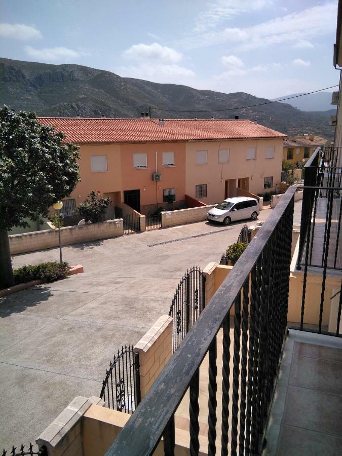 Adosado, Cerca De Valencia En Zona De Montana Y Playa Fluvial Villa Dış mekan fotoğraf